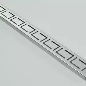 Cover with fretted buttonholes