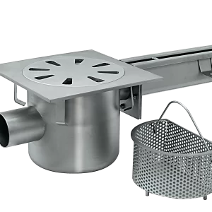 Lowered gully cover at horizontal outlet